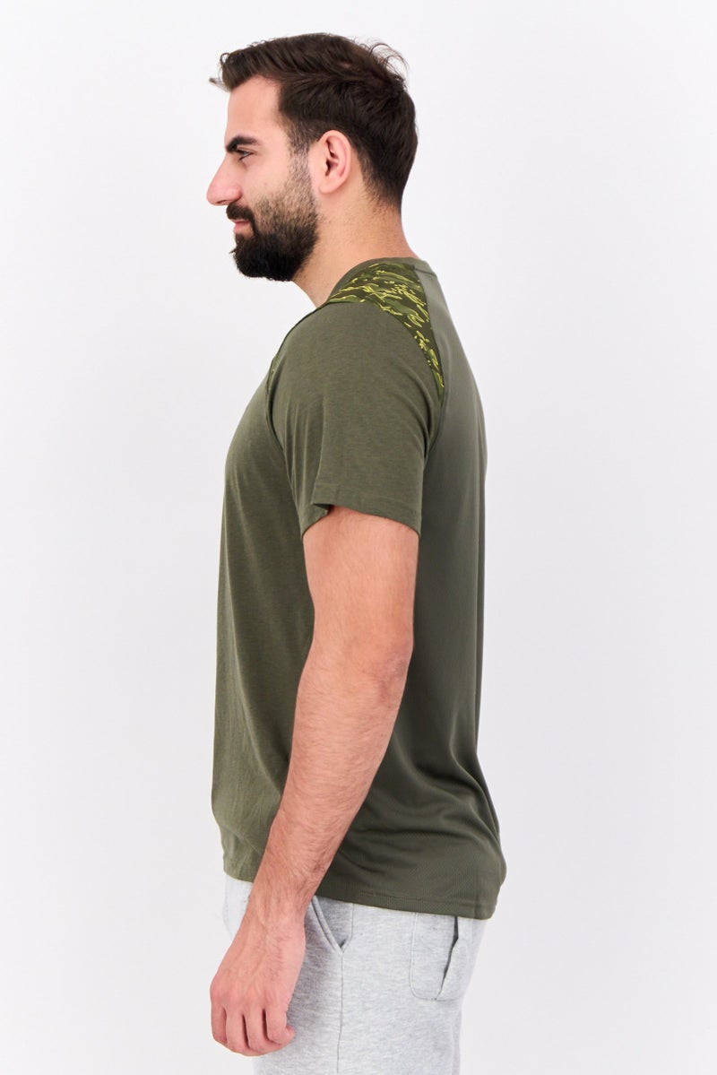 PUMA تي شيرت تدريب قصير الأكمام للرجال، لون أخضر داكن - Image 2